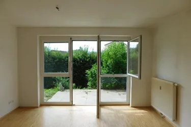 Ruhige, sonnige Single/Pärchen-Wohnung mit Terrasse