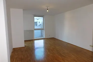 Ruhige Pärchenwohnung nahe Straßenbahn und Radweg