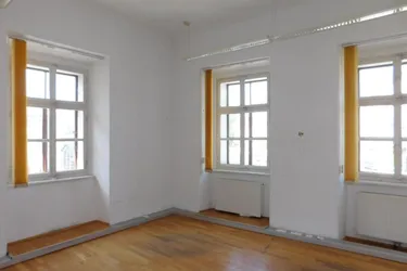 Zentrales Büro - gut erreichbar und barrierefrei