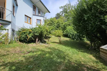 Gepflegt, sonnig, großzügig, ruhig: Wohnung in St. Peter - bei Waltendorf - Terrasse, Balkon, Garten, 2 Parkplätze, 5 Zimmer+Küche,