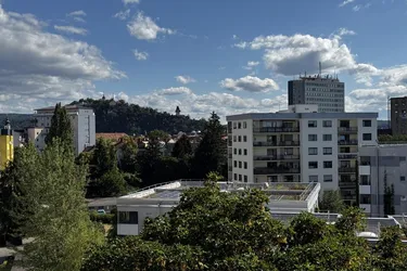 Großzügige 3-Zimmer Wohnung mit 2 Balkonen