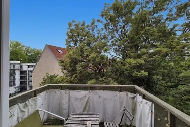 Gemütliche 2-Zimmer Wohnung im 3. Stock direkt neben dem LKH-Graz – ab November verfügbar!