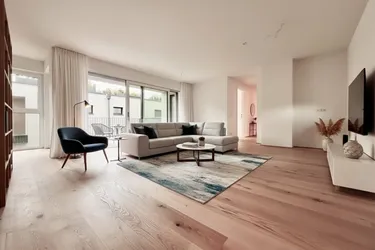 Gut vermietete 4 Zimmer Wohnung Josefiau