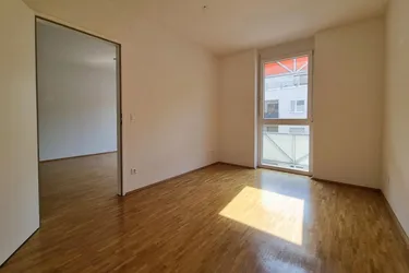 Expose PROVISIONSFREI | 2 Zimmer | Balkon | ab sofort