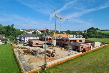 hochwertige Büro-/Praxisfläche in Frankenburg: Erstbezug mit Terrasse &amp; Top-Ausstattung!