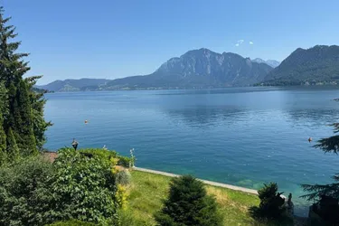 Malerische Atterseevilla am Südufer