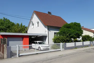 Wohnen wie im Urlaub mit Pool &amp; Jacuzzi