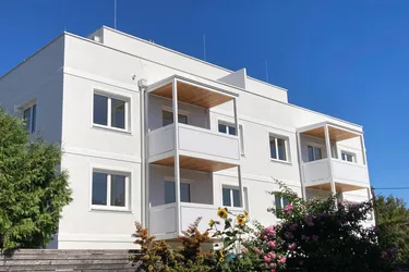 bezugsfertige Wohnung - Blick ins Grün