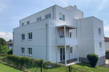 Erstbezug - Gartenwohnung - Eigengarten - westseitig