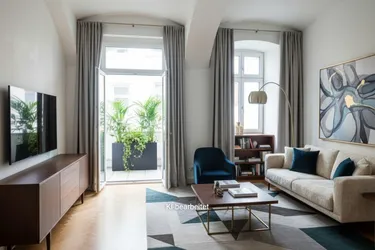 Altbau-Erstbezug mit 20m² Terrasse Nähe Karmelitermarkt