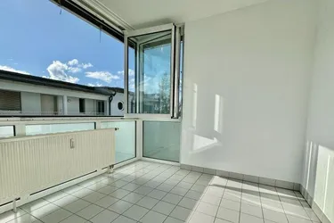 Klagenfurt - Waidmannsdorfer Straße: gut aufgeteilte 3-ZI-Wohnung mit hellem Wintergarten im 2.OG (oberstes Geschoss)