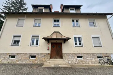 Wolfsberg - Redinger Straße: Zinshaus mit 6 Wohnungen &amp; 4 Garagen