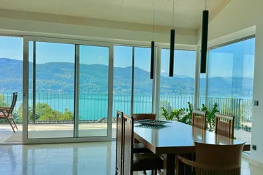Wörthersee-Nordufer: DREAM VIEW Penthouse - sensationelle Aussicht, 2XL Garagen, Sauna, Pool
