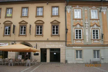 Expose GARCONNIEREN AM HAUPTPLATZ! AB SOFORT ZUR MIETE!