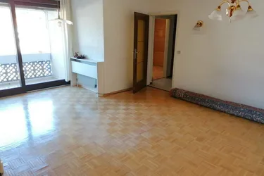 WOHNUNG INKLUSIVE TIEFGARAGE! 3 SCHLAFZIMMER! 71 m² PLUS LOGGIA! LIFT!