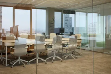SATURN TOWER BÜRO mit schönem Fernblick - 739 m² im 1. OG
