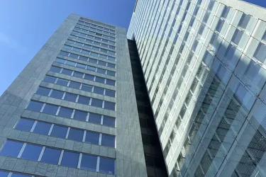 Die letzten Etagen gehören Ihnen! 1.297 m² Bürofläche auf 4 Ebenen - Ares Tower