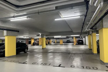 Garagenstellplatz nahe Kagraner Platz U1