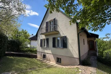 Liegenschaft mit Altbestand und wunderschönen Fernblick in 1130 Wien-Hietzing