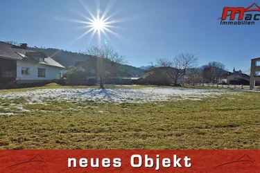 Großes &amp; sonnig gelegenes Baugrundstück in schöner Lage