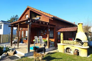 WIEN-SOMMERAKTION: Gepflegtes EFH mit Terrasse &amp; Pool auf 368m² Eigengrund! "Urlaubsfeeling mitten in Wien"