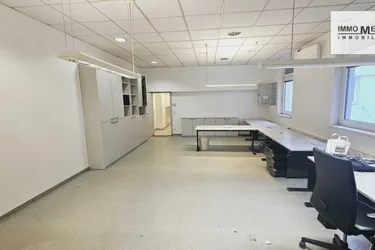 Büroräumlichkeiten in zentraler BESTLAGE in 1120 Wien - U-Bahn Nähe (Niederhofstraße U6)