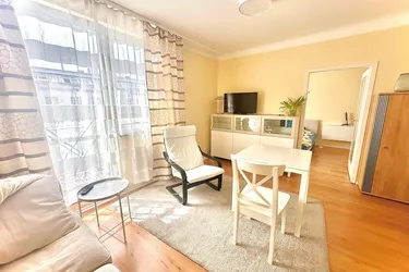 Investmentchance mit Ausblick!! - Befristet vermietete 2-Zimmerwohnung mit großzügiger Terrasse im 6. Liftstock!