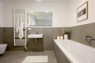 PROVISIONSFREI - NEUBAU | 3-Zimmer Obergeschosswohnung mit südseitiger Loggia im Zentrum