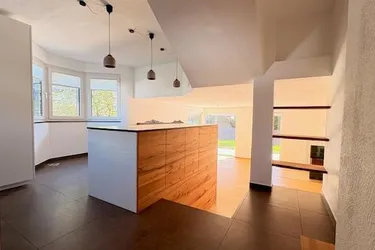 Doppelhaushälfte – tolles Design – tolle Lage am Stadtrand Süd