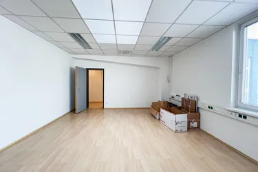 MODERNES BÜRO - U6-Station Perfektastraße