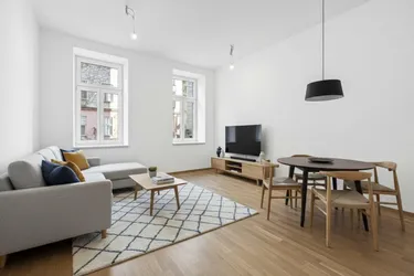 VDG18 - Sanierte 2-Zimmer-Altbauwohnung mit Charme - TOP 5
