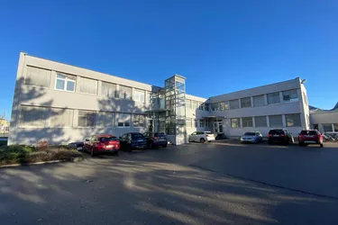 485m² Moderne Büroetage in Toplage von Wiener Neustadt – provisionsfrei zu mieten