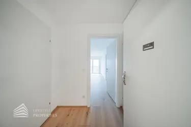 Heller 2-Zimmer Erstbezug mit Balkon, Nähe Alte Donau