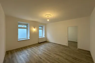 |*PROVISIONSFREI*| Renovierte Erdgeschosswohnung in 1170 Wien - Direkt vom Eigentümer