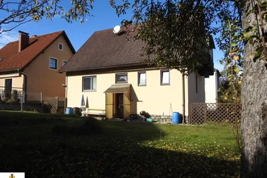 Dieses Einfamilienhaus mit Garten liegt in Waidhofen an der Thaya!