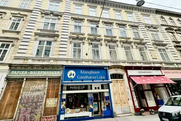 Sanierungsbedürftige Altbauwohnung im 2ten Stockwerk, direkt bei Neubaugasse unweit der Mariahilferstraße
