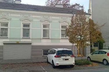 Jugendstilwohnhaus mit 300 m² Eigengarten