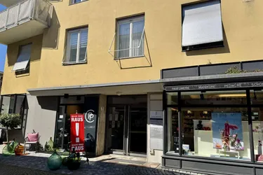 Modernes Geschäftslokal in zentraler Lage