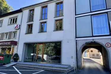 Attraktives Geschäftslokal am Schlossplatz 