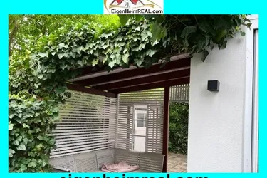 Expose Idyllisch gelegenes Reihenhaus zum Wohlfühlen mit kleiner Dachterrasse