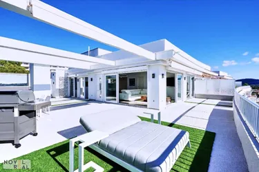 Moderne Villa in außergewöhnlicher Lage mit Meerblick auf die malerische Bucht von Cap Falco in Cala Vinyas