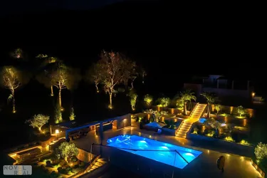 Südfranzösischer Traum: Luxusvilla mit Tennisplatz, Gartenanlage, Pool &amp; Wellnessoase in Saint-Tropez