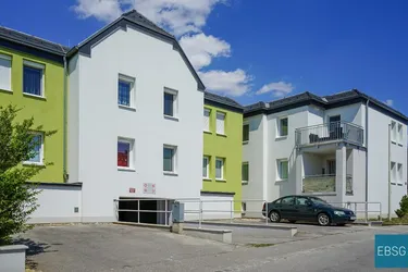 3-Zimmerwohnung im 1.OG mit Terrasse