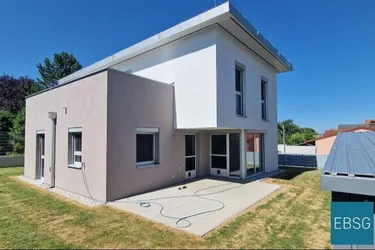 Großzügiges Wohnhaus in schöner Wohngegend, Top 7
