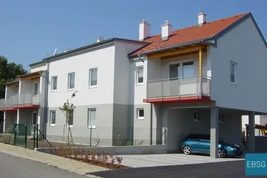 3-Zimmerwohnung im 1.OG mit Loggia
