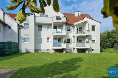 Single- oder Pärchenwohnung im OG mit Loggia