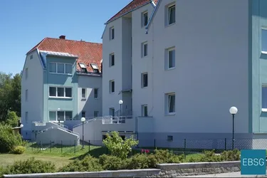 3-Zimmerwohnung im EG mit Loggia