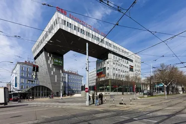 Modernes Büro im Business Center am Wiener Westbahnhof!