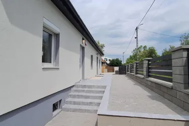 Neuerrichtete kleine Wohnung in Siófok steht zum Verkauf