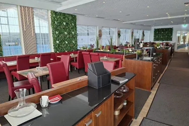 Schönes &amp; renoviertes Restaurant am Innsbrucker Fürstenweg 172 schnellstmöglich zu verpachten!